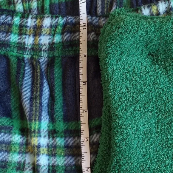 NWT 2PC Sleep Chic Plaid Pajama Pants Socks S Bottoms Blue Green JC Penney - Picture 9 of 10